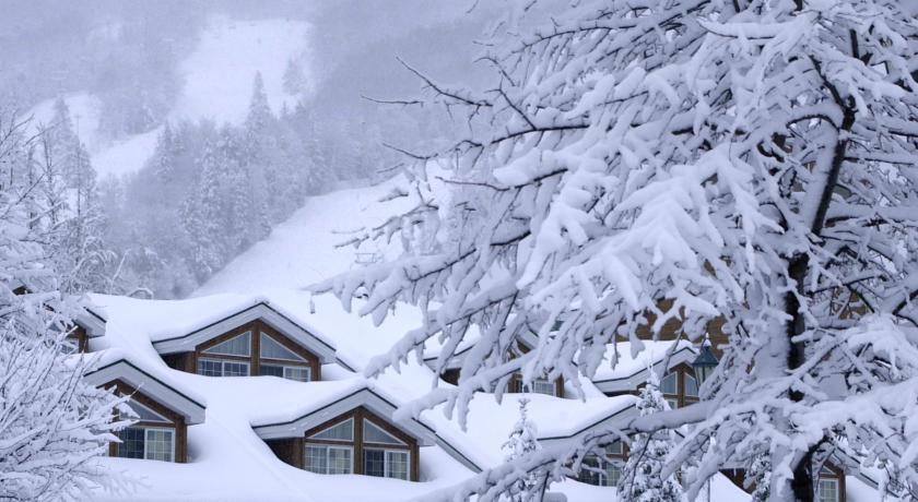 فندق Manoir Saint-Sauveur-des-Monts المظهر الخارجي الصورة