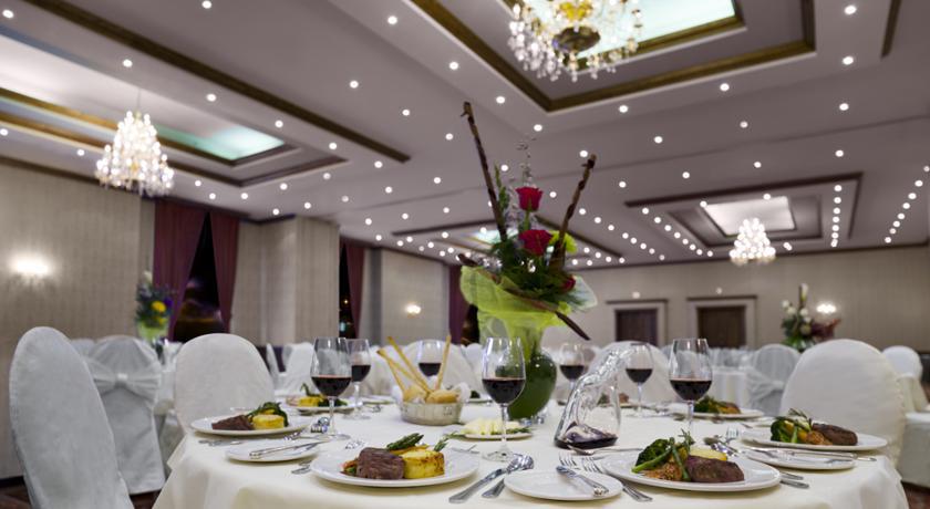فندق Manoir Saint-Sauveur-des-Monts المظهر الخارجي الصورة